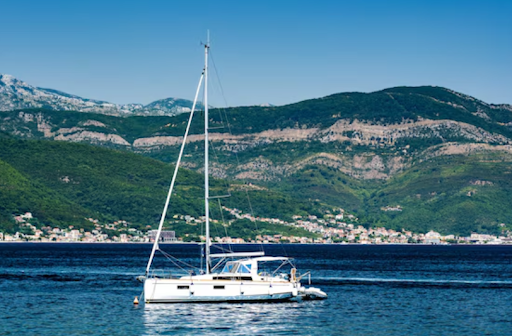 What Makes Monohull Sailing So Special?